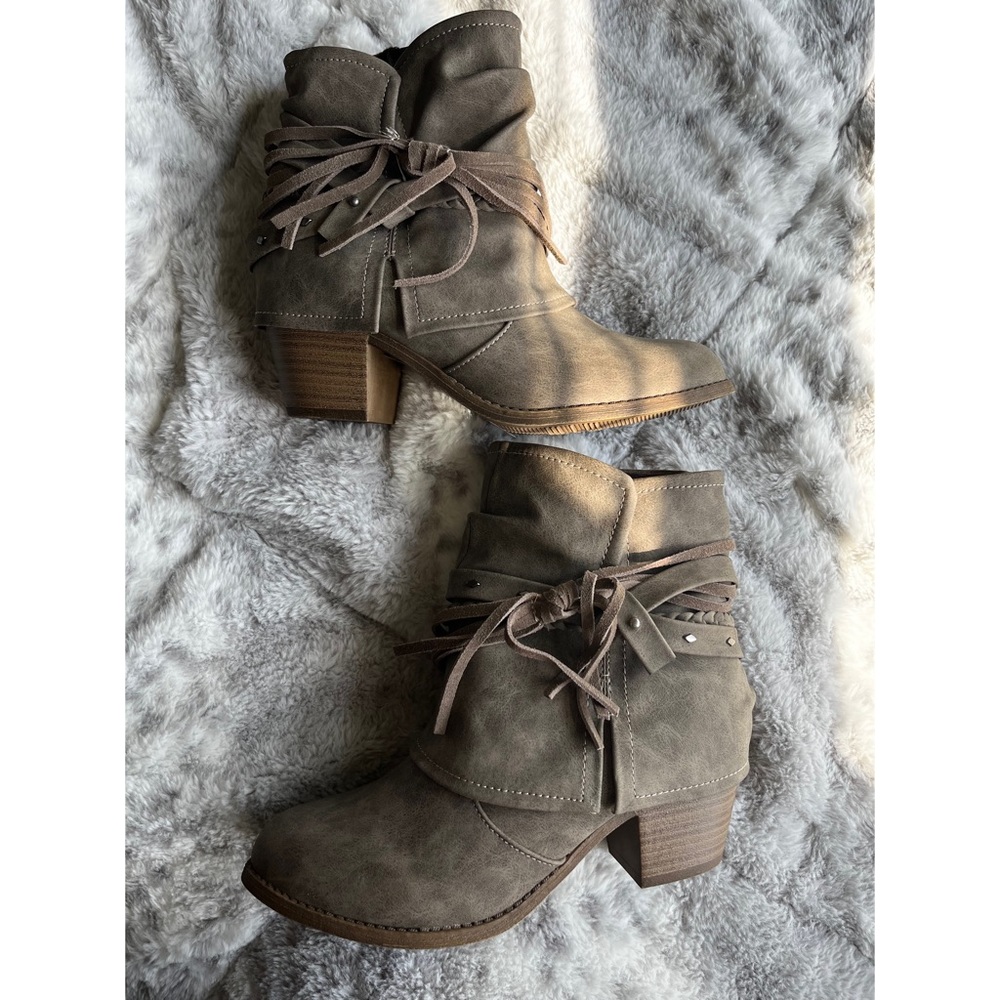 Women’s booties